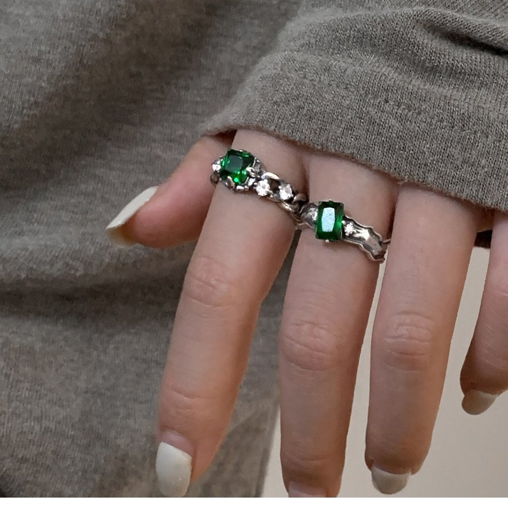 ANTIQUE LOOK RING - Picture 3 of 4